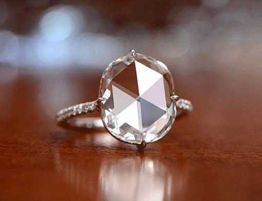 ローズカットダイヤでアンティークな婚約指輪を【宝石鑑定士が解説
